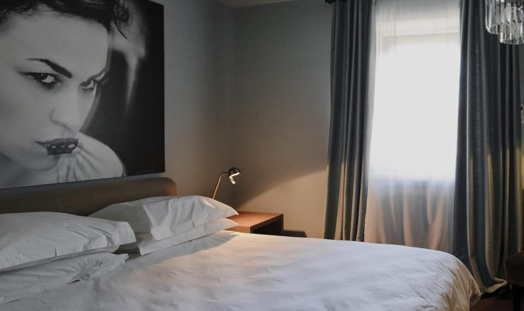 Vozdvyzhensky Boutique Hotel Kiev Bagian luar foto