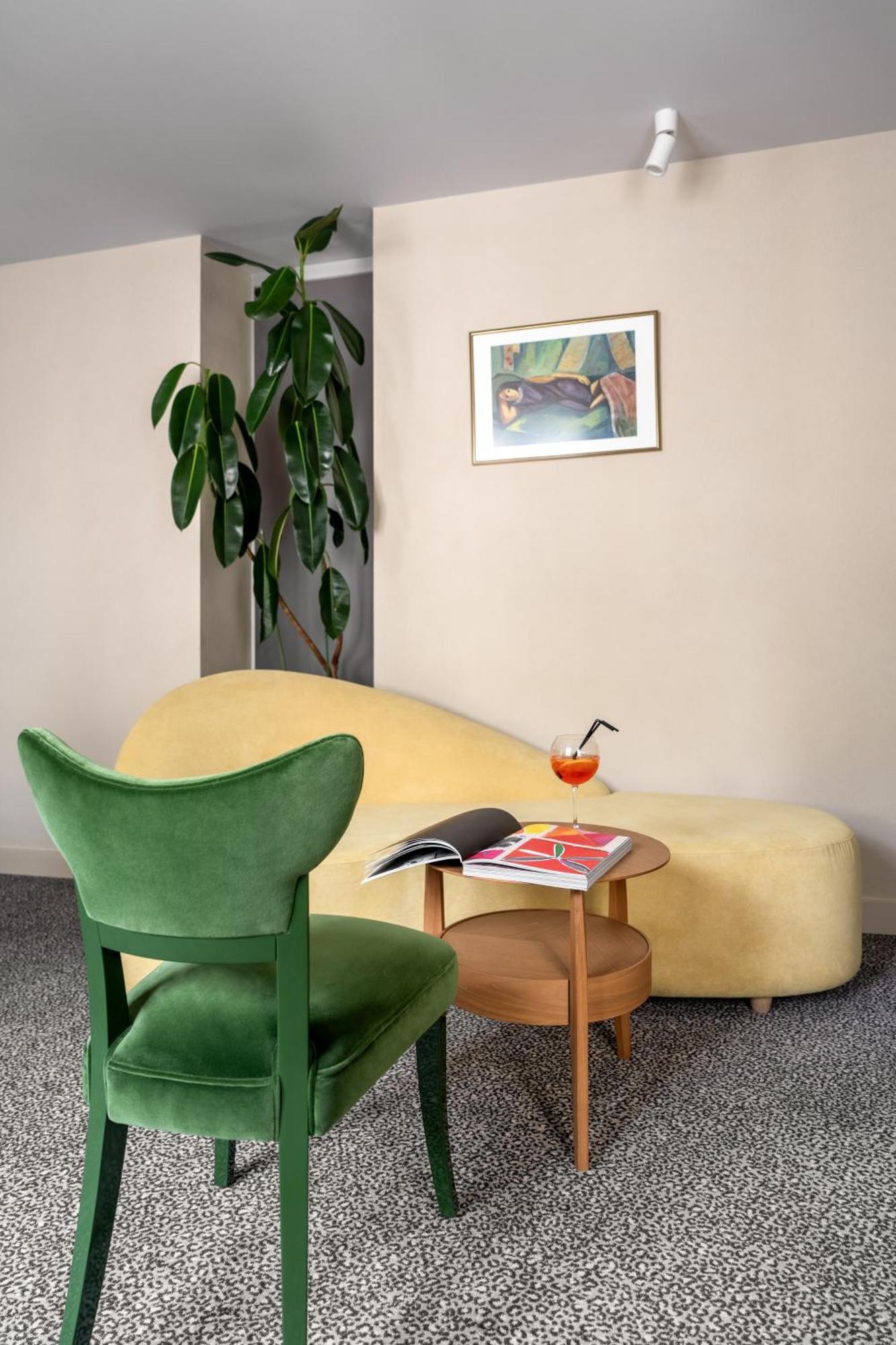 Vozdvyzhensky Boutique Hotel Kiev Bagian luar foto