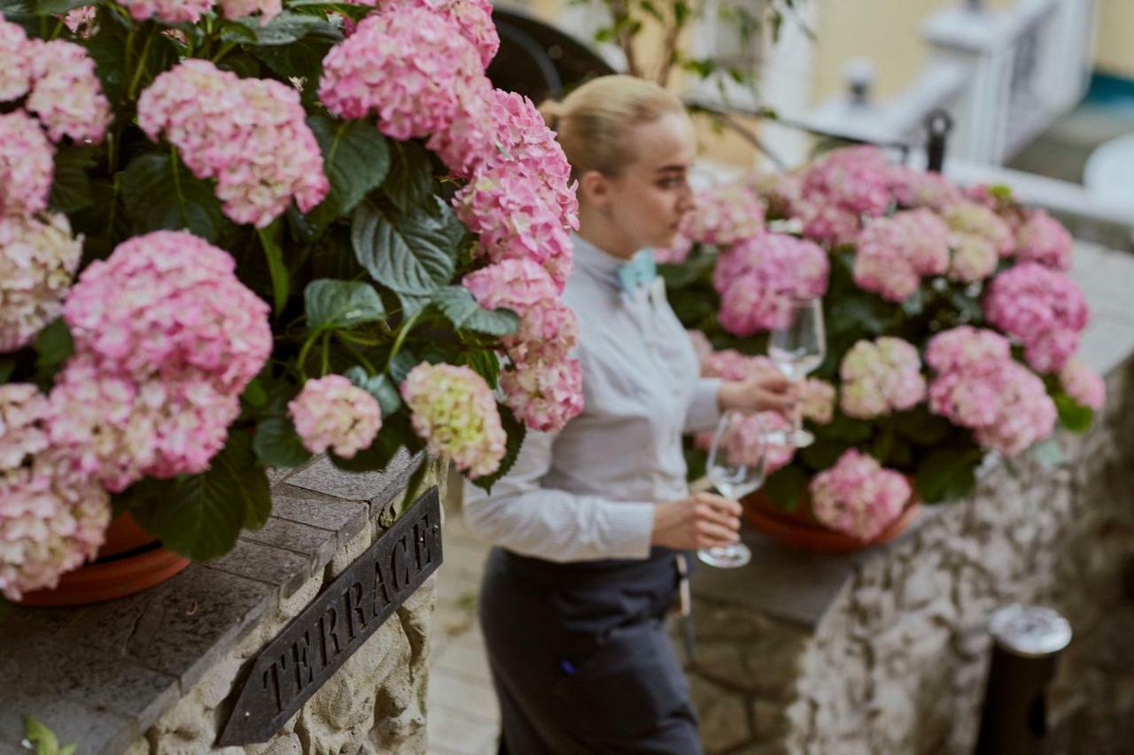 Vozdvyzhensky Boutique Hotel Kiev Bagian luar foto